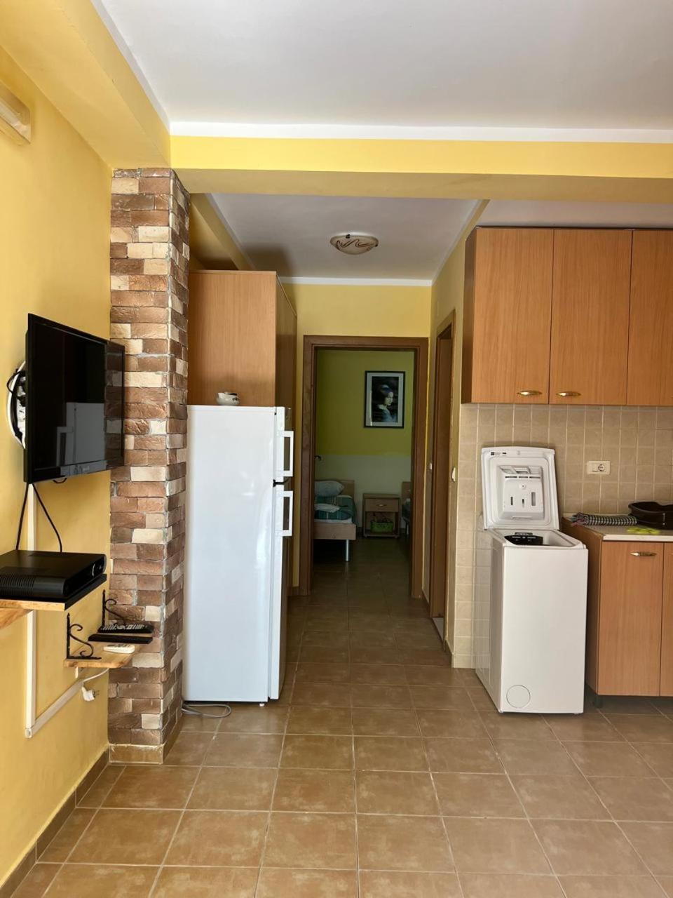 Apartments Brnjada سوتوموري الغرفة الصورة