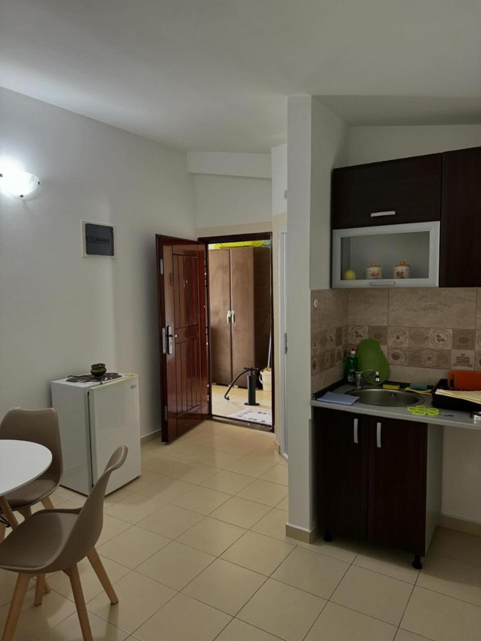 Apartments Brnjada سوتوموري الغرفة الصورة