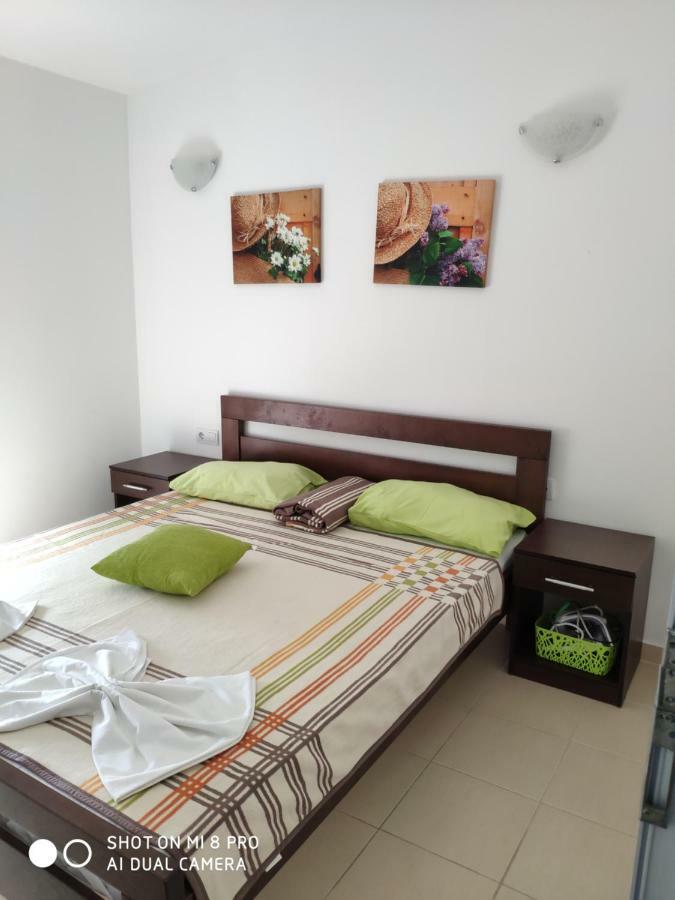 Apartments Brnjada سوتوموري المظهر الخارجي الصورة